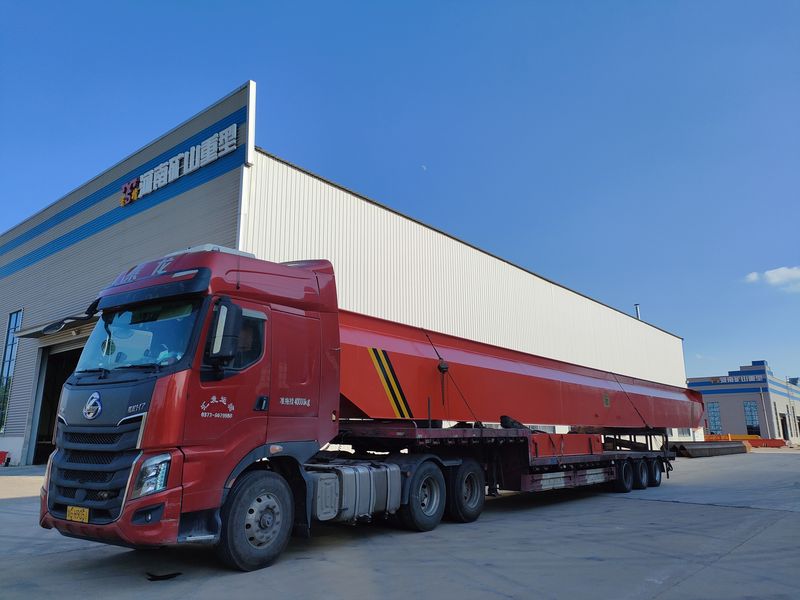 安徽某建材公司，采購我公司一臺32噸電動單梁起重機